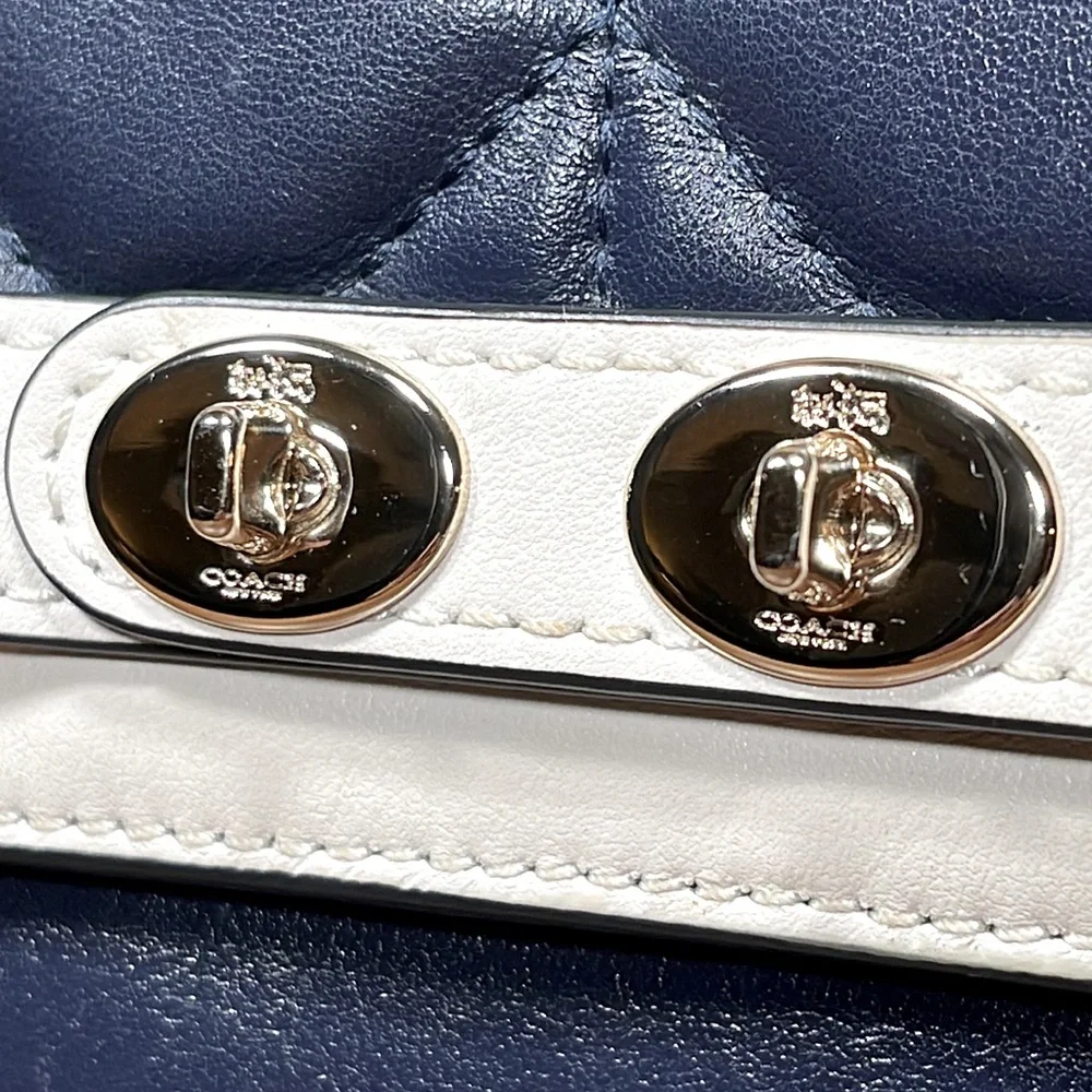 RARE COACH BLAKE WALLET IN QUILTED COLORBLOCK LEATHER - Picture 3 of 16